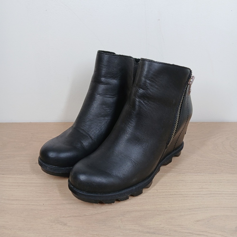 Sorel Lea Wedge Ankle Boots Women 6.5 Black Leather Side Zip Lug Sole